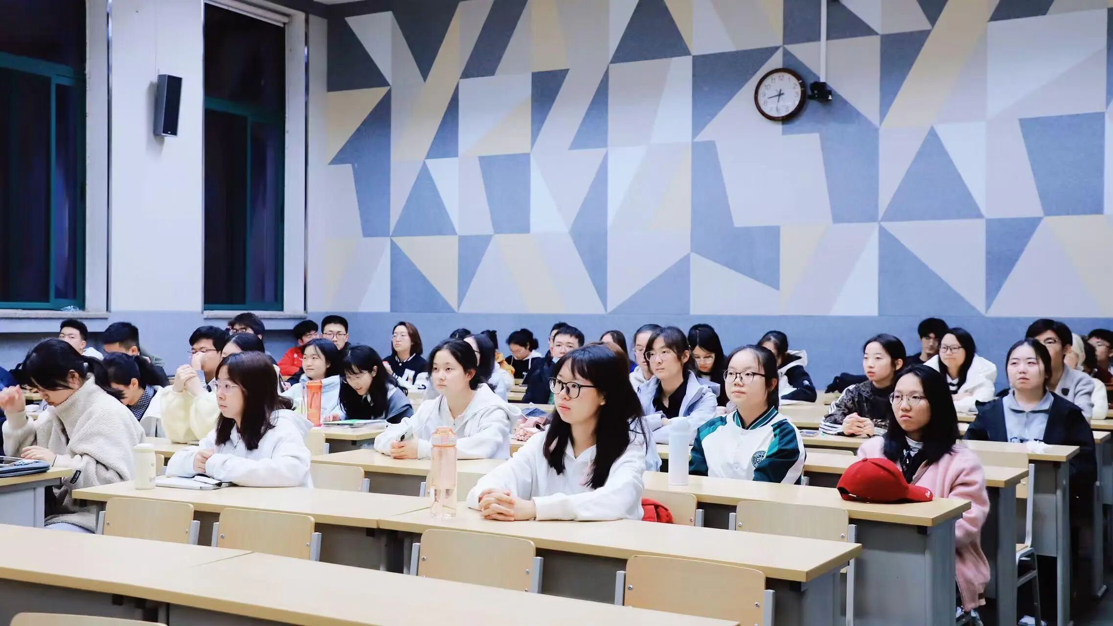 4f82226bba744f488e9cf096de761aac.jpg 迎新1.jpg